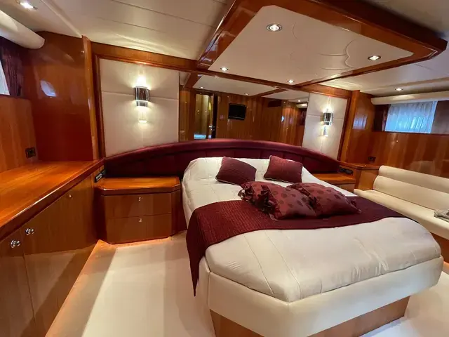 Elegance Yachts G64