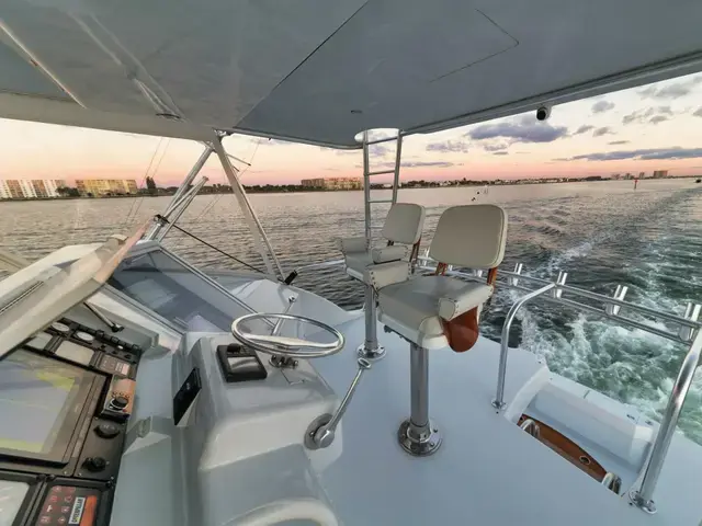 Hatteras 60 Convertible