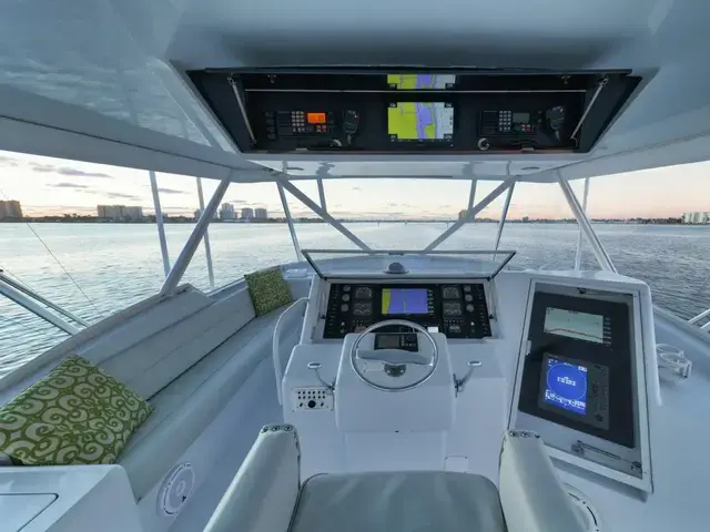 Hatteras 60 Convertible