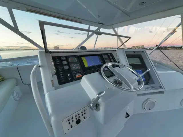 Hatteras 60 Convertible