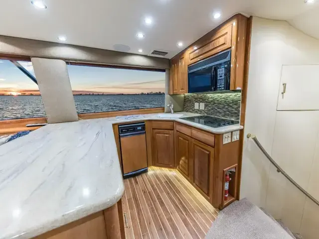 Hatteras 60 Convertible