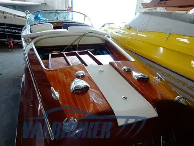 Riva Tritone