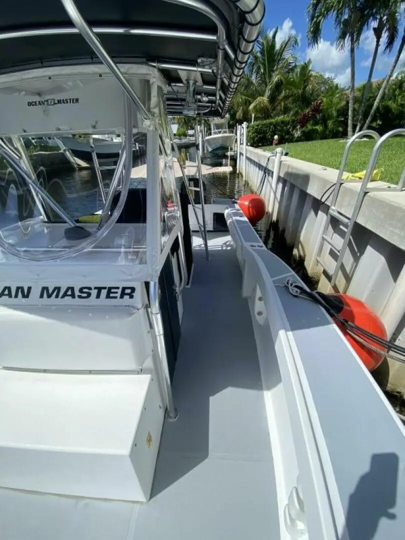 1995 Ocean 3100