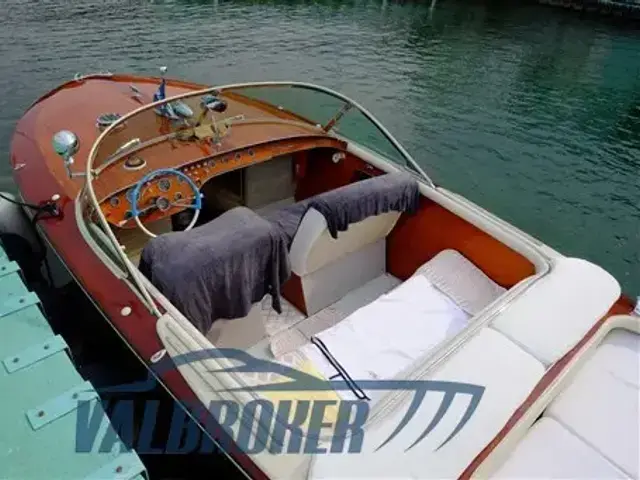 Riva Tritone