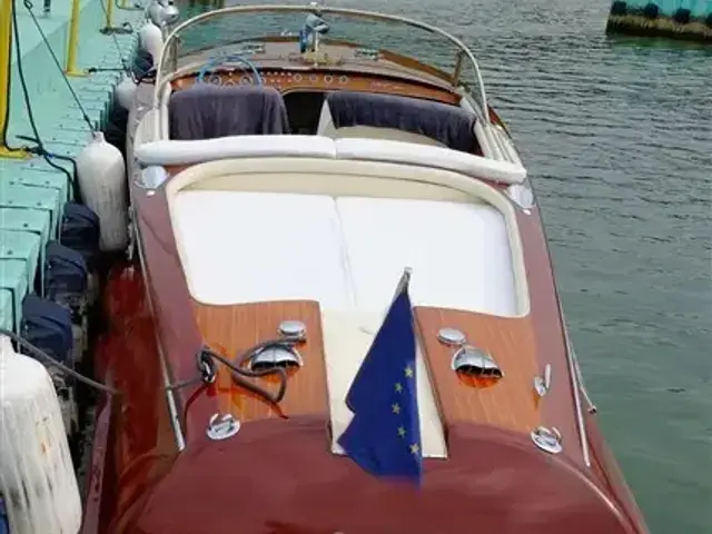 Riva Tritone