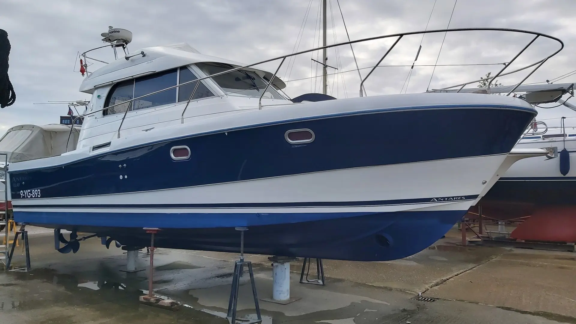 2008 Beneteau antares 10.80