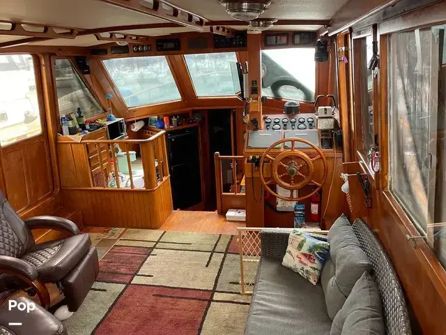 Trader 43 Double Cabin