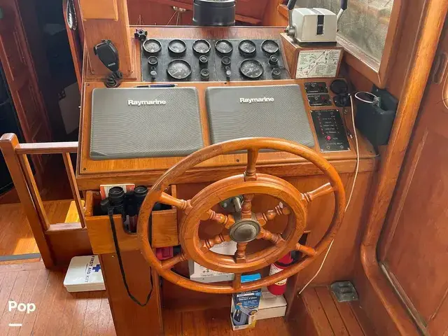 Trader 43 Double Cabin