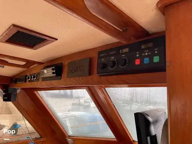 Trader 43 Double Cabin