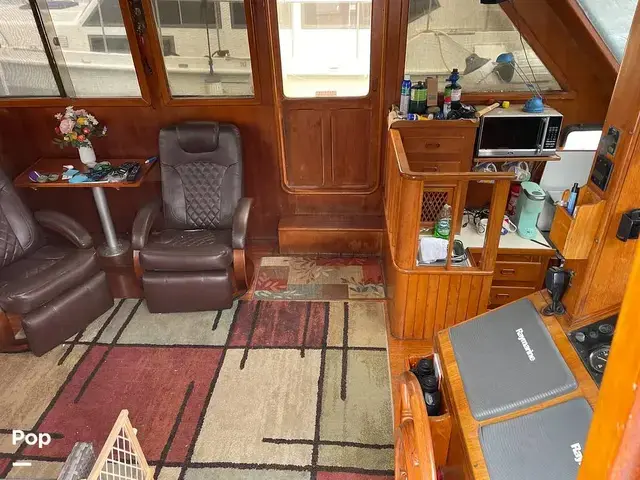 Trader 43 Double Cabin