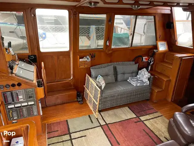 Trader 43 Double Cabin