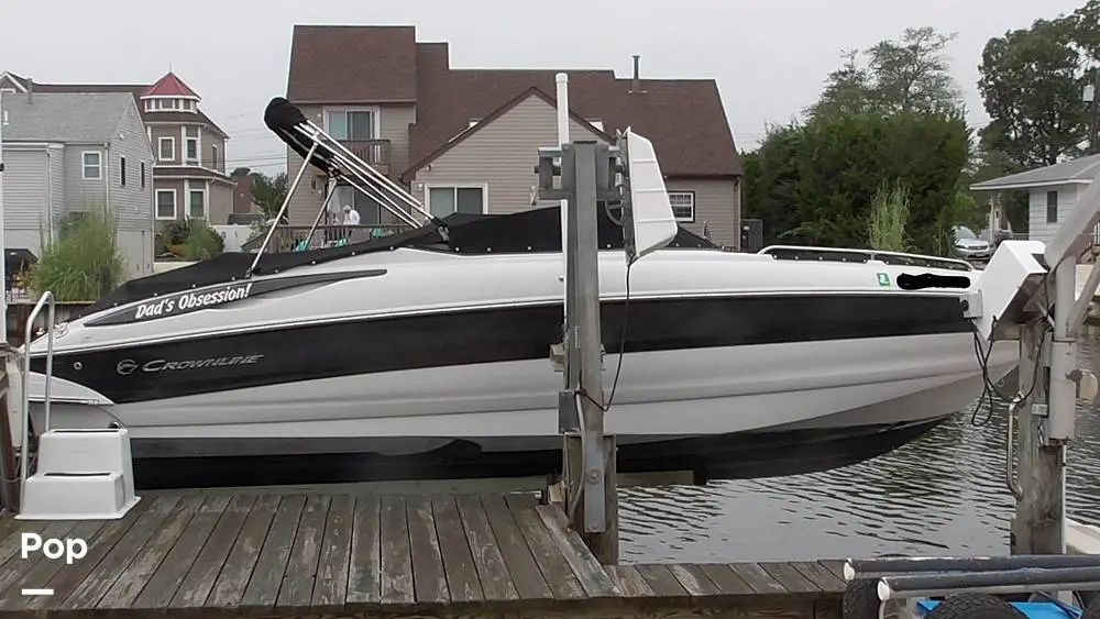 2008 Crownline 260 ex