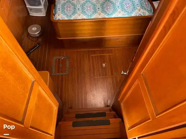 Trader 43 Double Cabin