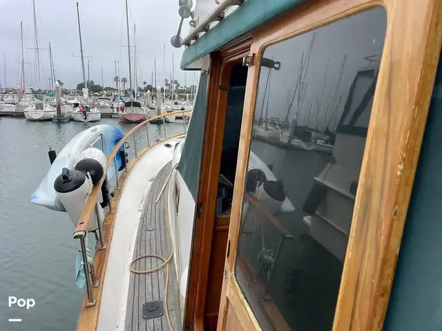 Trader 43 Double Cabin