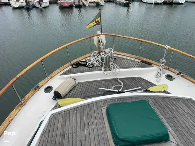 Trader 43 Double Cabin