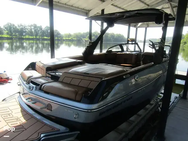 Malibu Wakesetter 23 LSV