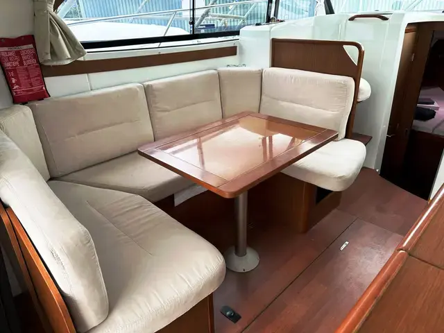 Beneteau Antares 30