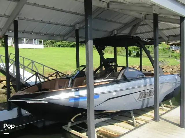 Malibu Wakesetter 23 LSV