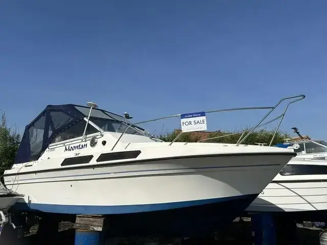 Fairline Carrera 24