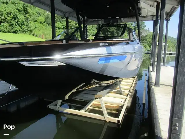 Malibu Wakesetter 23 LSV