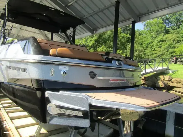 Malibu Wakesetter 23 LSV