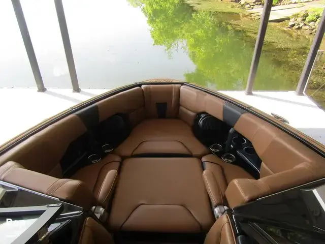 Malibu Wakesetter 23 LSV