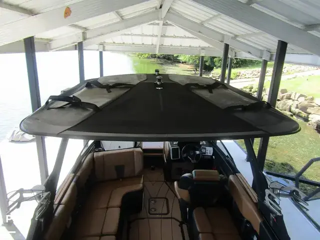 Malibu Wakesetter 23 LSV