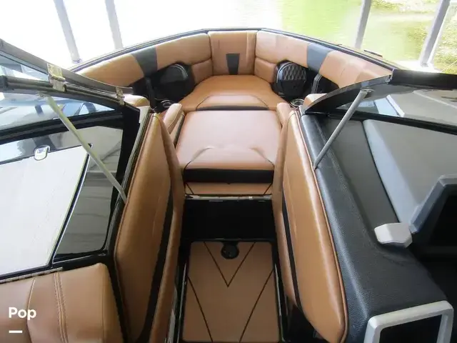 Malibu Wakesetter 23 LSV