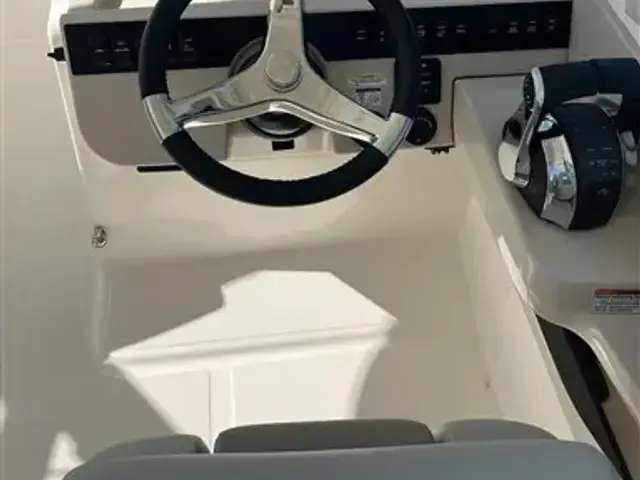 Boston Whaler 280 Vantage