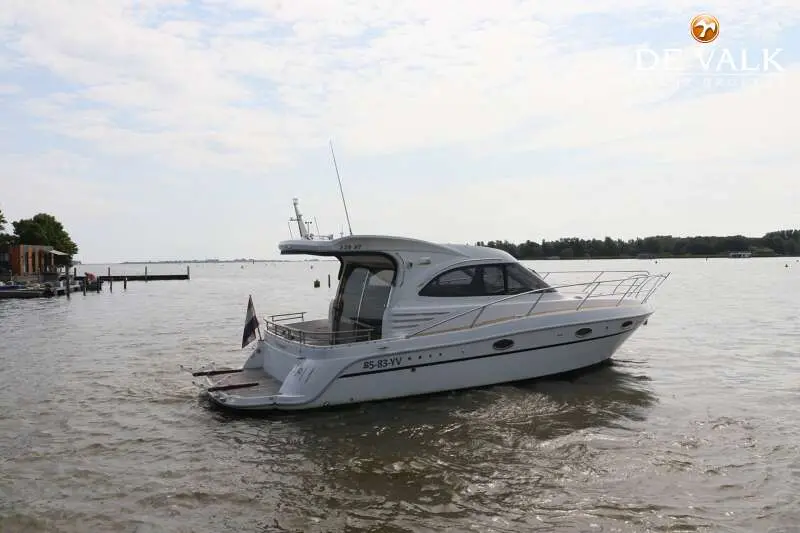 2006 Galeon 330 ht