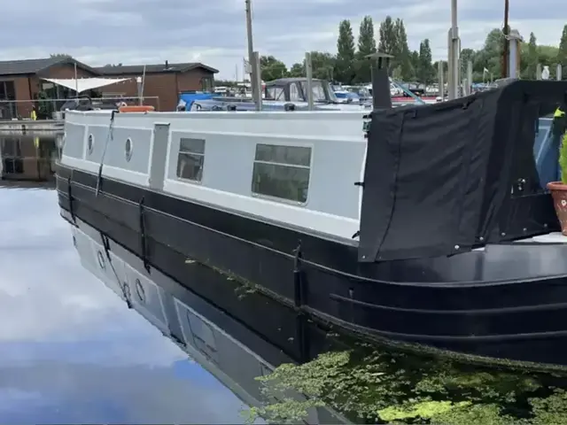 Trent Valley Boats Narrowboat