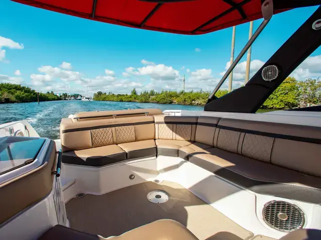 Sea Ray 310 SLX