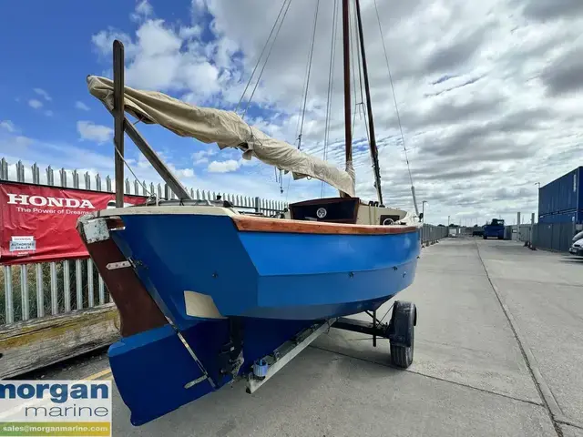 Cornish Crabbers Shrimper 19