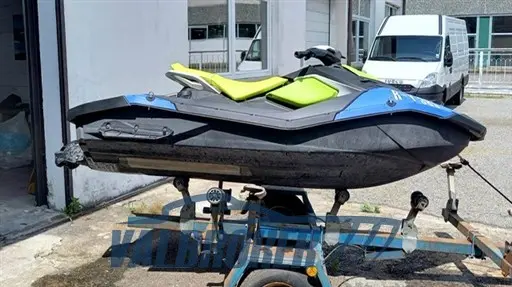 2020 Sea-doo spark 2 up 900 ho