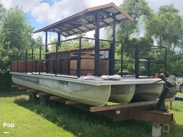 Neptoon 27 NW Cruiser Party Barge