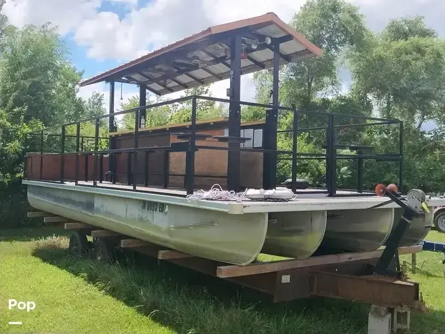 Neptoon 27 NW Cruiser Party Barge