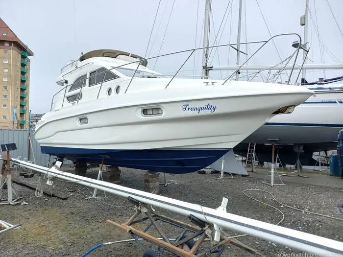 2000 Sealine f33