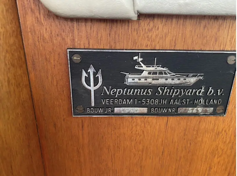 1990 Neptunus neptunus 168 fly