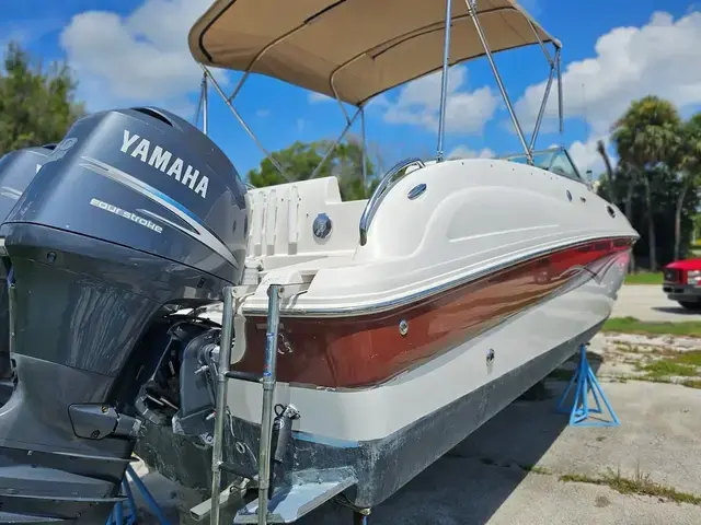 Hurricane 26 Sundeck