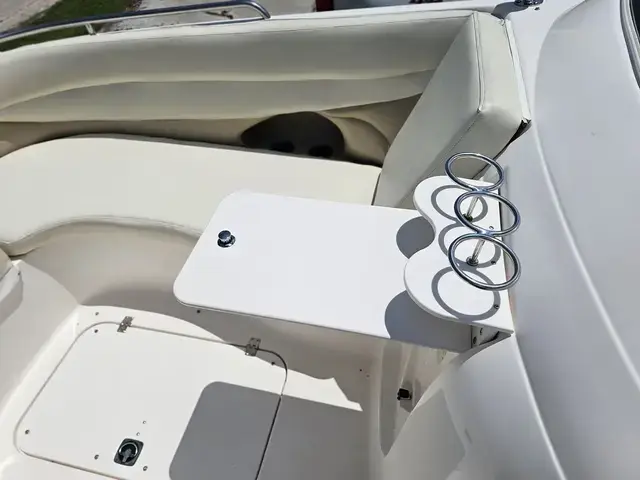 Hurricane 26 Sundeck