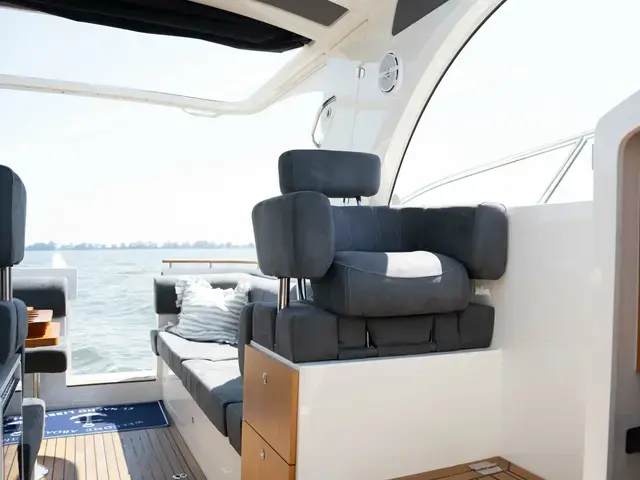 Marex 310 Sun Cruiser