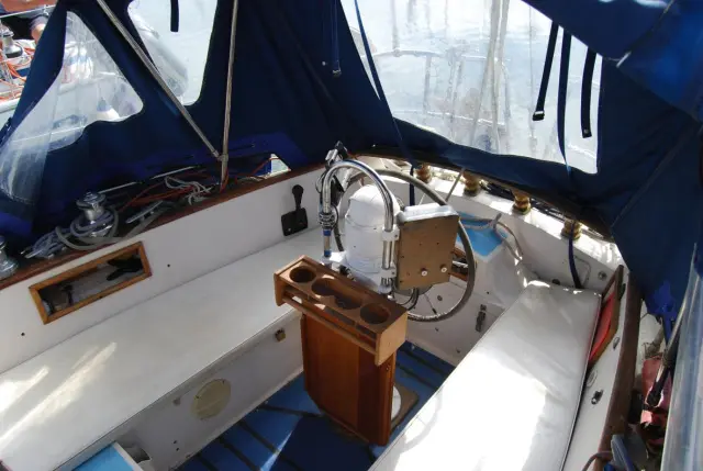 1988 Bayfield 32c