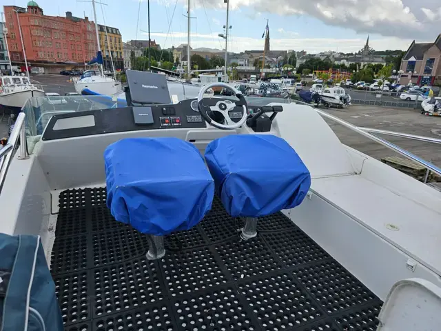 Beneteau Antares 9.80