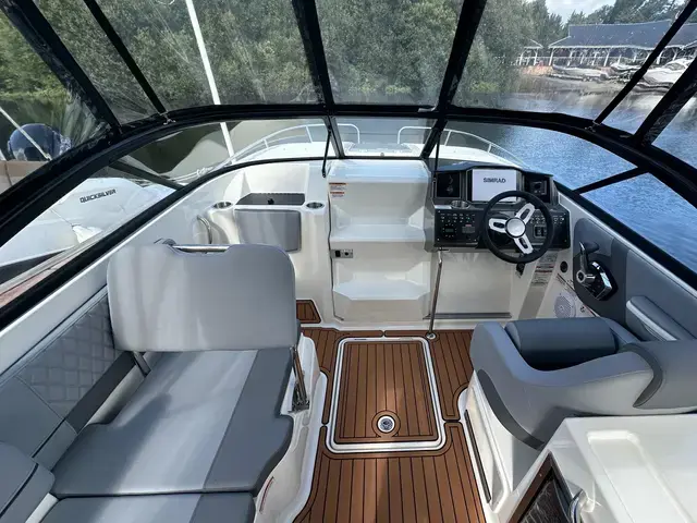 Bayliner Vr6