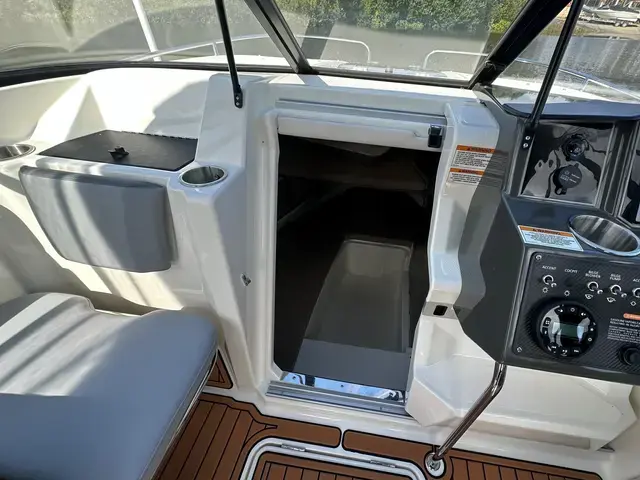 Bayliner Vr6