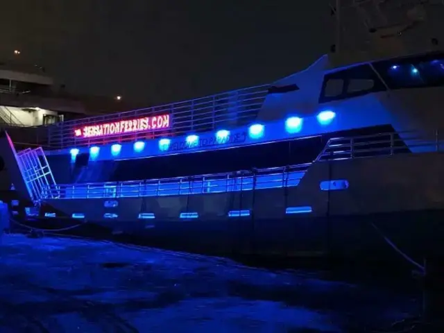 Custom Midship Marine High Speed Passenger Vessel