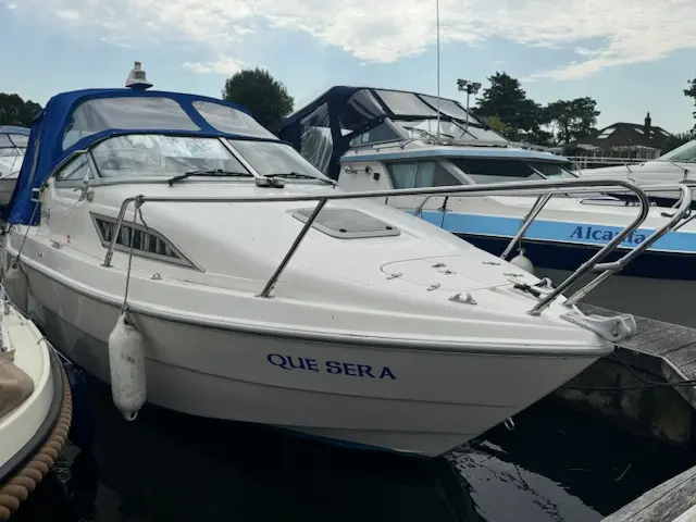 1996 Sealine 210 senator