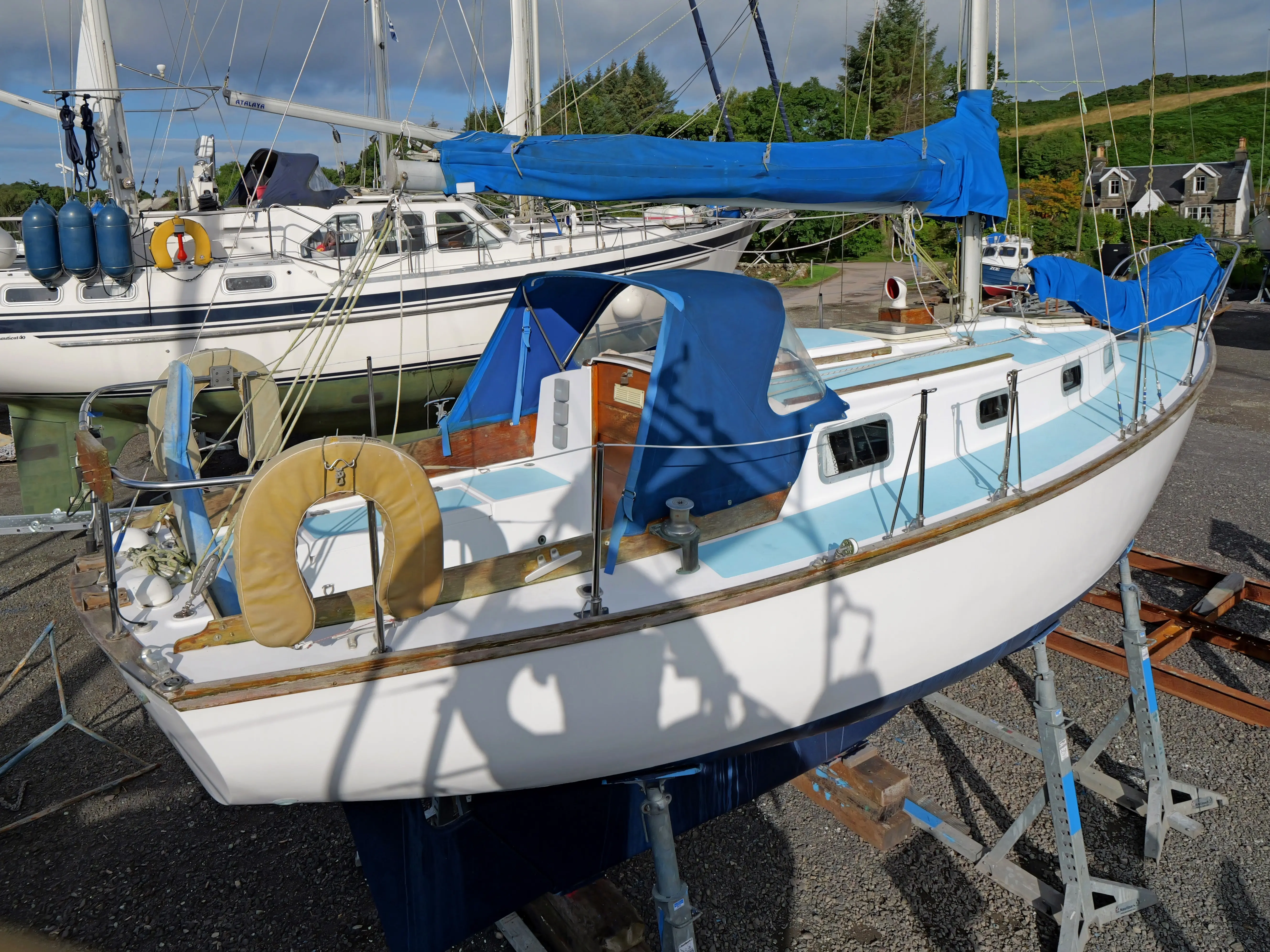 1972 Cape Dory 28