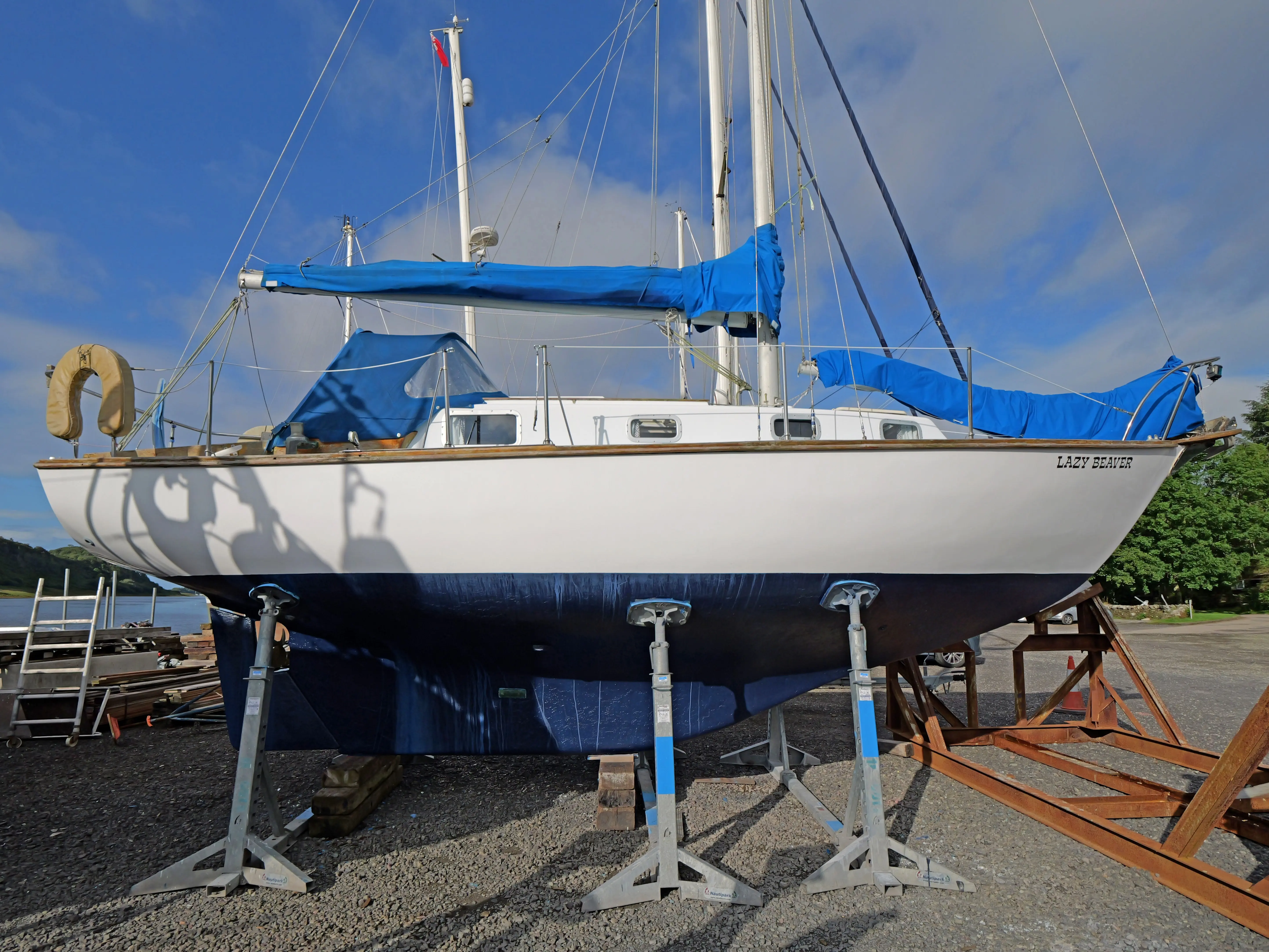 1972 Cape Dory 28