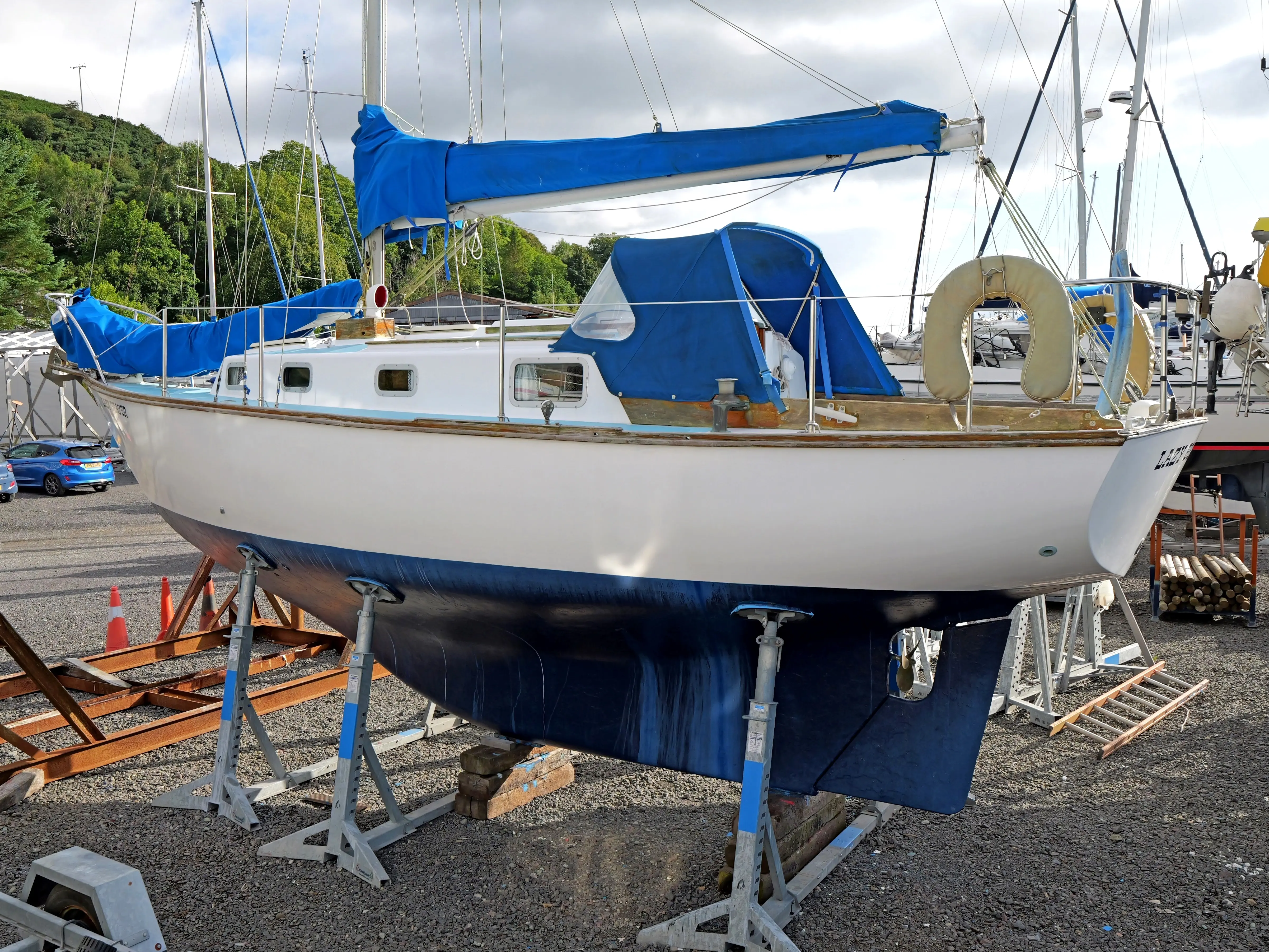 1972 Cape Dory 28